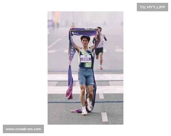 张德顺刷新中国女子10公里路跑最好成绩